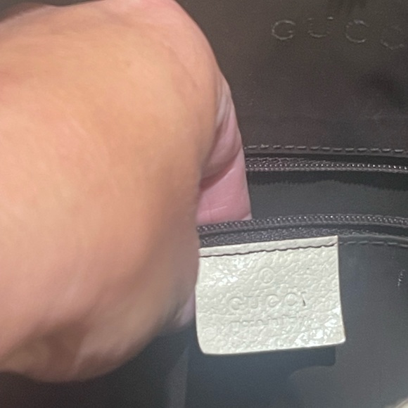 Vintage Gucci Neutral Canvas and White Leather Hobo/Shoulderbag - Picture 7 of 13